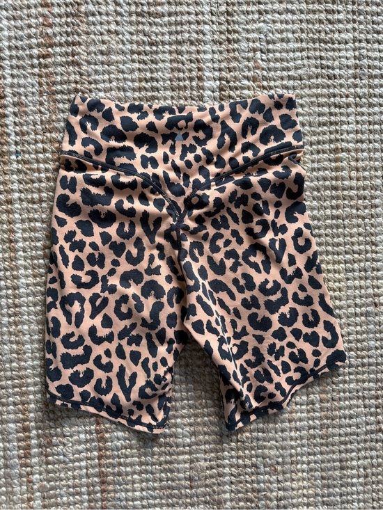 Vitality Pants - Vitality High-Waist Biker Shorts | Leopard Print | S | 7” Inseam